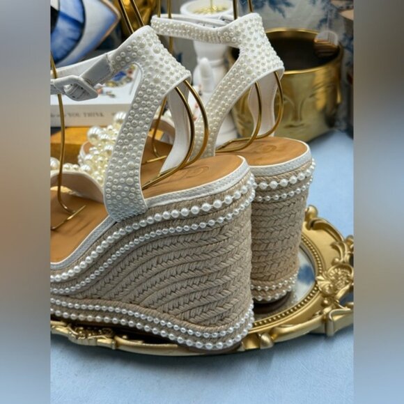 🆕 GIANNI BINI 🧿 NWOB Savanna Pearl Ornamented Platform Wedge Sandals, Sz 7 - Picture 9 of 13